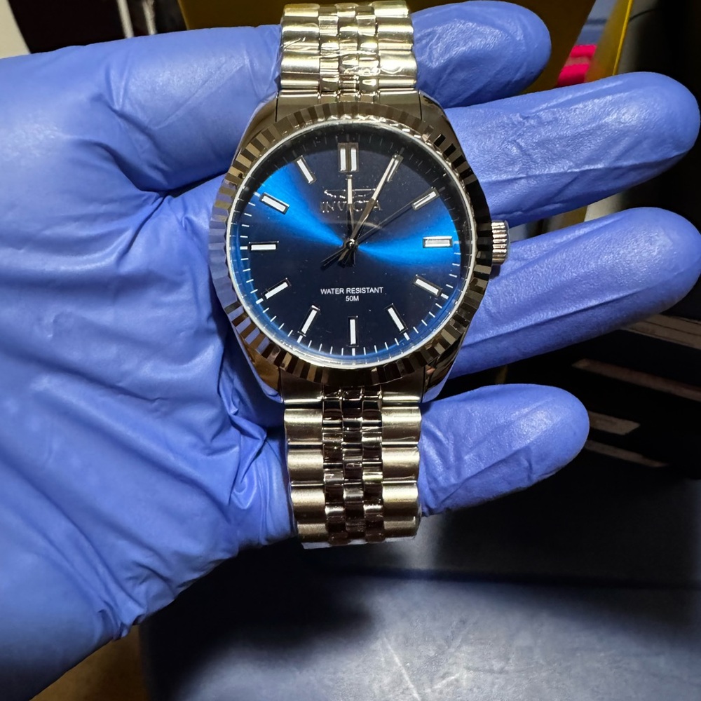 Invicta Specialty Oxford